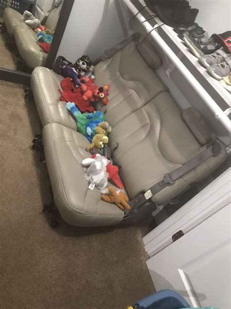 00-06 Chevy Tahoe 3rd Row Seats for Sale in Fort Washington, MD - OfferUp