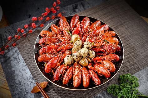 上海小龙虾加盟店哪家好,上海排名前十的龙虾店盘点_321创业加盟网
