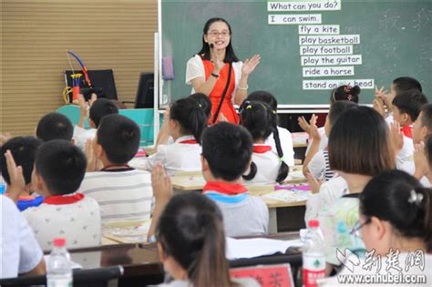 东湖高新区举行2016-2017学年第一次小学英语教材教法培训会_荆楚网