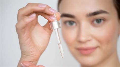 Salicylic Acid Serum Benefits for Acne: Your Ultimate Guide – World of ...