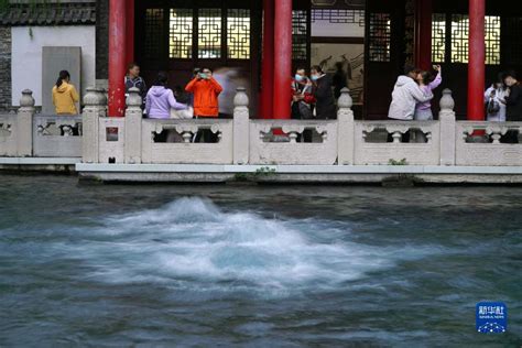 济南趵突泉地下水位突破30米 创复涌以来同期最高纪录[组图] _ 图片中国_中国网