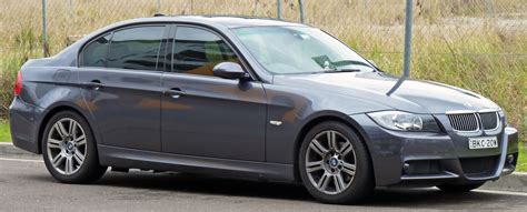 File:2005-2008 BMW 325i (E90) sedan 02.jpg