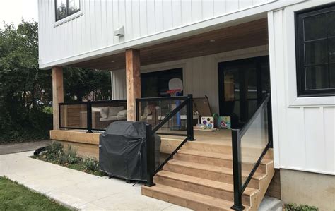 Aluminum Deck Railings, Glass Deck Railing Systems - WATERLOO RAILINGS