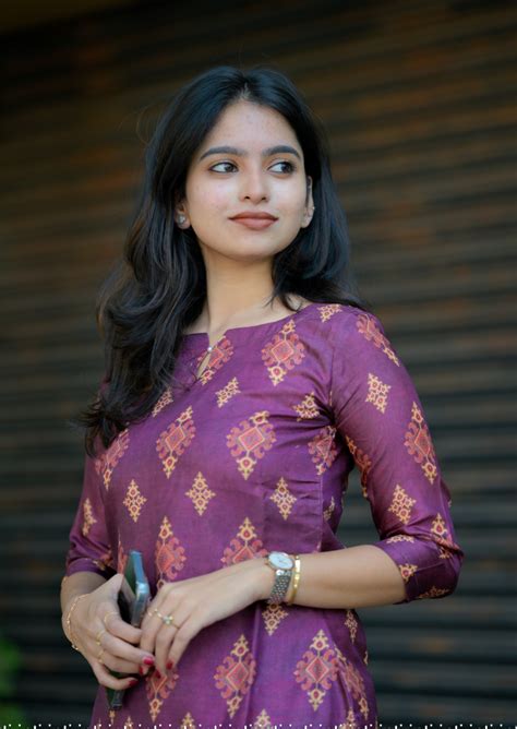 Wine Temptation Kurti – Inti Fashions