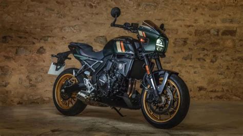 Is Suzuki’s New Retro Motorcycle Actually the True Successor To the SV650?