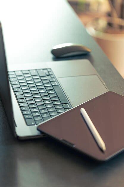 Computer Tablet with Pen 的图像结果