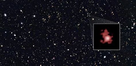 The James Webb Space Telescope Uncovers a Hidden Giant: An "Extremely ...