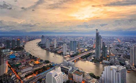 Top 10 Reasons to Visit Thailand