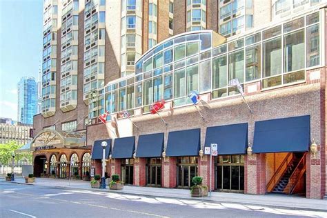 DOUBLETREE BY HILTON HOTEL TORONTO DOWNTOWN - Hotel Reviews, Photos ...