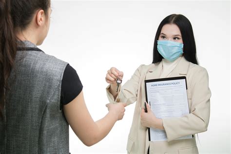 Insurance Agent 的图像结果