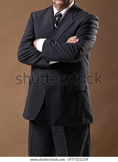 Dark Grey Business Suit 的图像结果