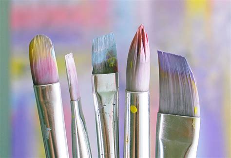 The 5 Best Paint Brushes For Oil-Based Paint - The Creative Folk