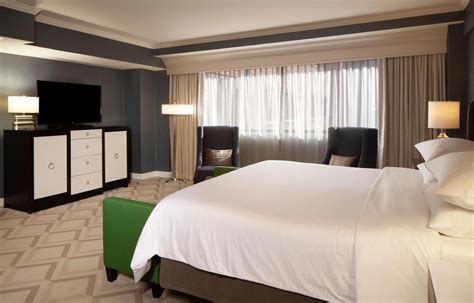 Find hotels that accept cash nearby