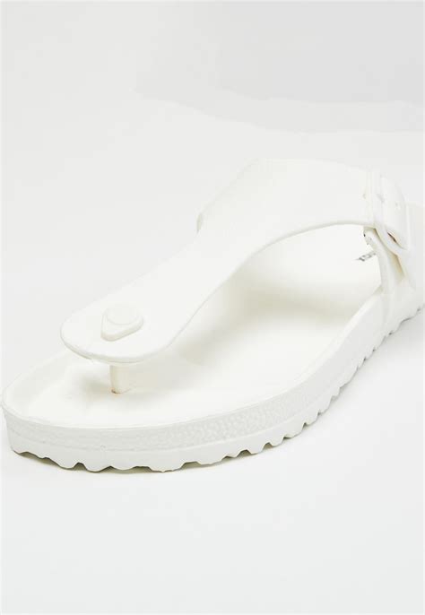 Buy Men Solid Slip-On Sandals Online at just Rs. 399.0 - 1000011957479 ...