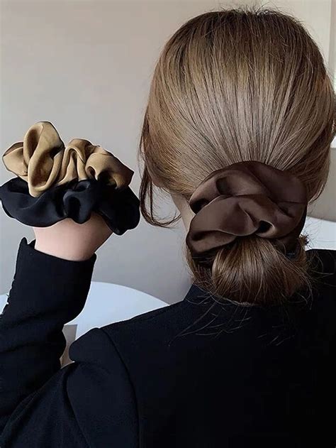 How to wear it 3 chic scrunchie hairstyles – Artofit