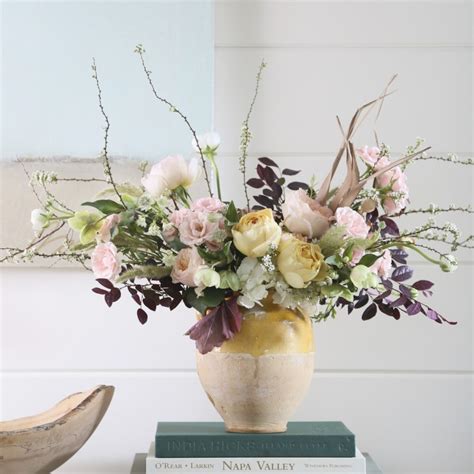 Spring Flower Arrangements 的图像结果