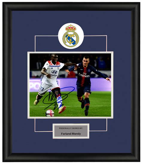 皇家马德里足球费兰门迪亲笔签名照片十寸裱框一瞬签名含证书_虎窝淘