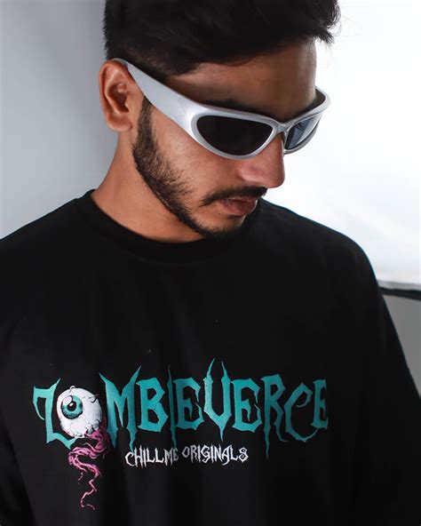 Zombieverse Oversized T-Shirt | chillme