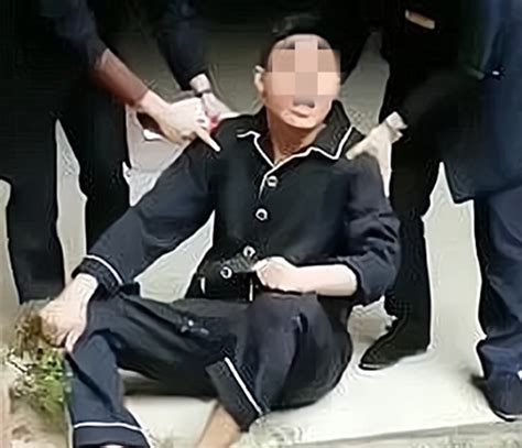 武汉一小学生在校内被老师开车碾轧致死，涉事老师已被警方带走！