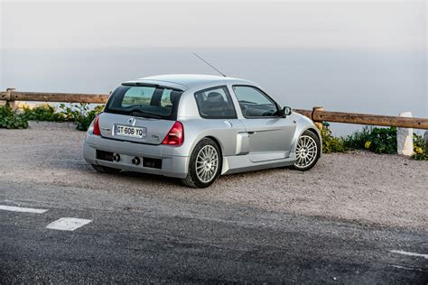 2002 Renault Clio V6 Phase 1 - 6,663 Km for sale by auction in Monaco, Monaco