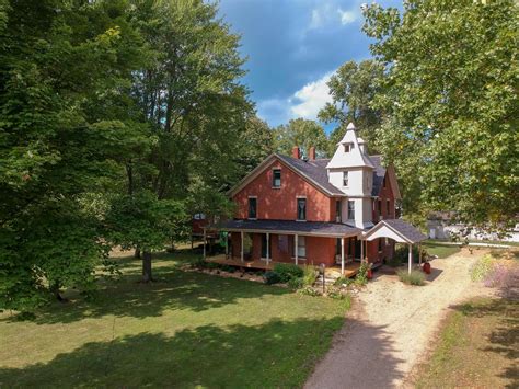 GW Tryon Farm B&B | Michigan City, IN | EV Station