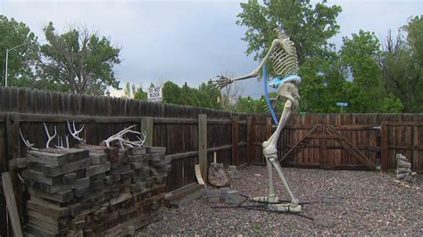 Arvada homeowners want to know who decapitated their 12-foot-tall ...