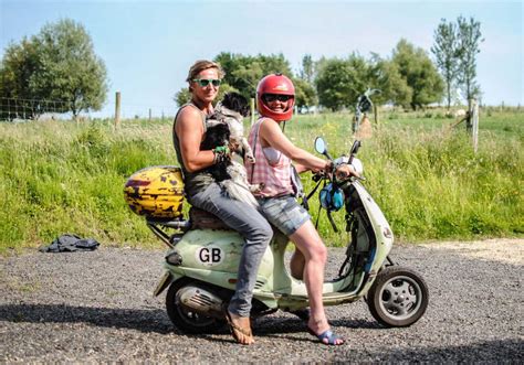 Siblings — especially twins — can have the darndest things in common ...