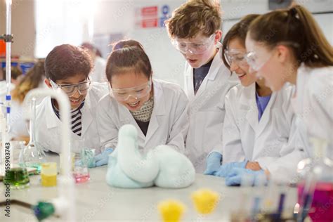 Exploding Foam Science Experiment 的图像结果