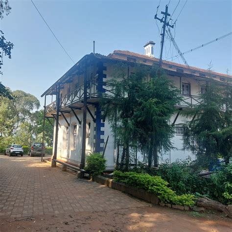 YWCA WYOMING GUESTHOUSE (Coonoor) - Guesthouse Reviews, Photos, Rate ...
