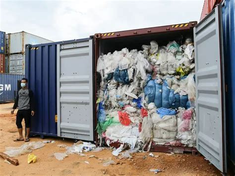 Alert! We eat 52,000 plastic particles every year - Having plastic ...