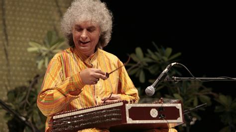 Santoor legend Pandit Shivkumar Sharma passes away - India Today