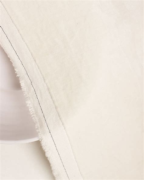 Cotton Velvet Fabric Wholesale Supplier | Buy Online - Fabriclore