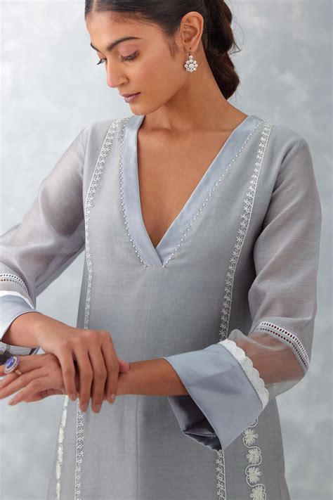 Devnaagri - Grey Embroidered Chanderi Kurta Set