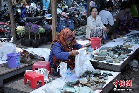 探访缅甸最大玉石交易市场_频道_凤凰网