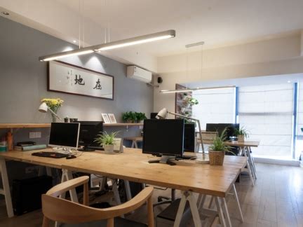 办公空间300平米装修案例_效果图 - 西宁办公室现代效果图 - 设计本