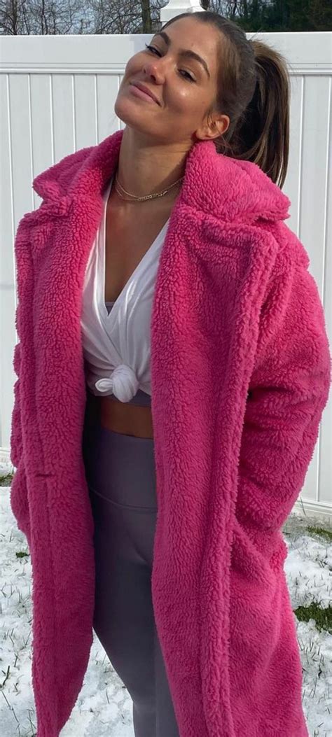 Tori Deal | Scrolller