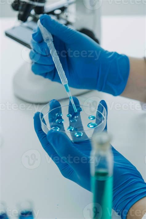 Laboratory Microscope 的图像结果