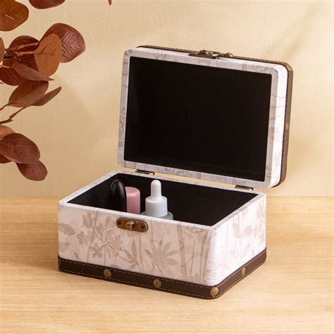 Buy Oxley Umang Wooden Printed Gift Box from Home Centre at just INR 1099.0