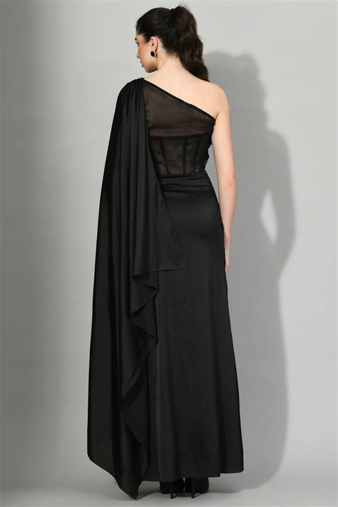 Buy saree gown for women by Sunanta Madaan in India – Sunanta Madaan ...