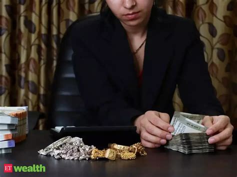 New RBI gold loan rules: What borrowers need to know about repayment ...