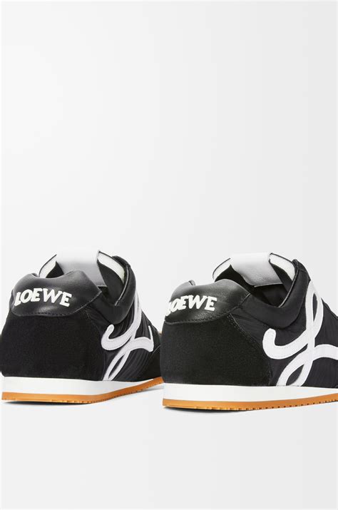 Colección de complementos y ropa de lujo para mujer - LOEWE