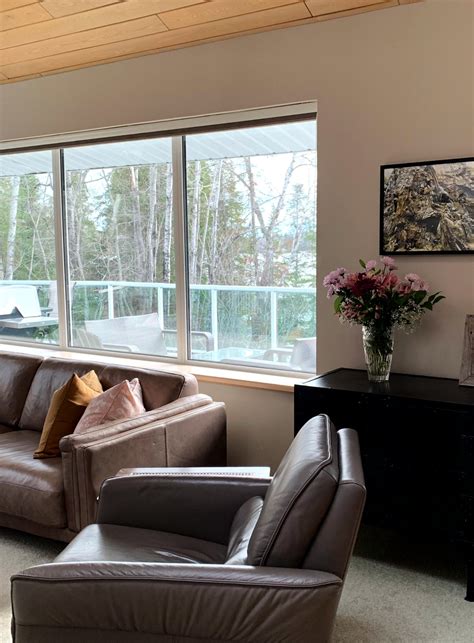 Benjamin Moore Smokey Taupe 983: Paint Color Review