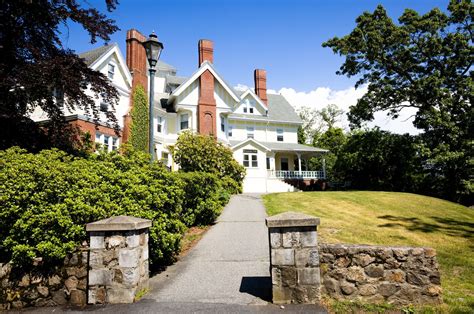 Endicott College: Admissions, Ranking, Acceptance Rate, Courses & Fees