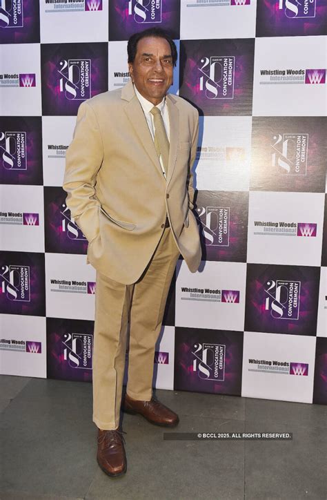 Dharmendra attends convocation ceremony of Whistling Woods- The Etimes ...