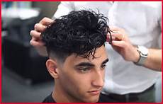 How To Get A Hairstyle For Guys by The 45 Best Curly Hairstyles For Improb How To Get A Hairstyle For Guys