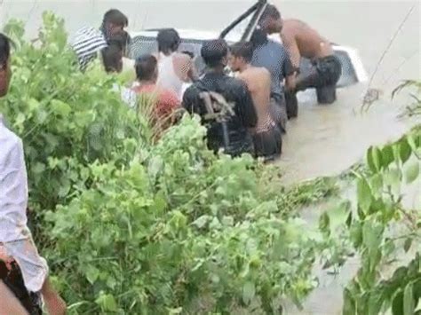 11 people drown in sinkhole in Bolero canal in UP