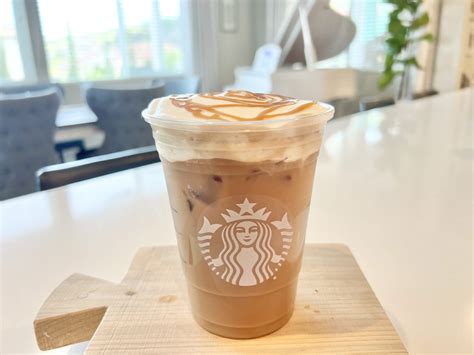 Easy & Delicious Starbucks Caramel Macchiato with Vanilla Cold Foam ...