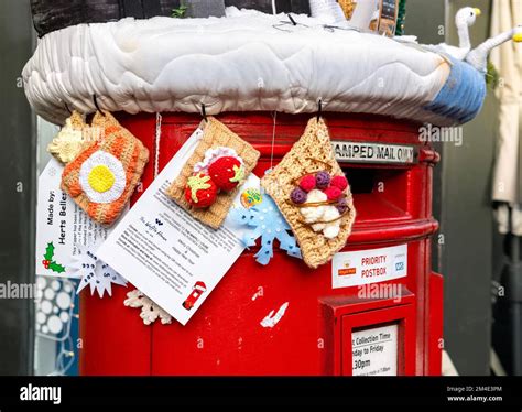 Seasonal postbox toppers hi-res stock photography and images - Alamy