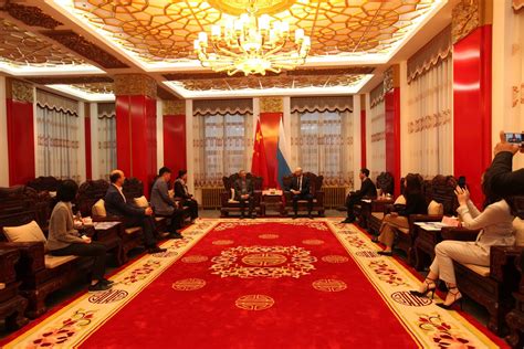 轩辕集团董事长会见俄罗斯远东和北极发展集团代表团 - 轩辕国际投资（北京）有限公司