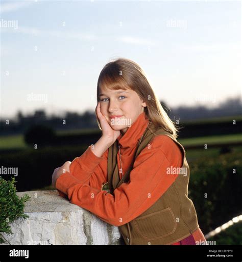 A HORSE FOR DANNY, Leelee Sobieski, 1995 Stock Photo - Alamy
